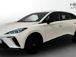 Vit (white) Begagnad 2023 MG MG4 EV Halvkombi | 259 900 kr