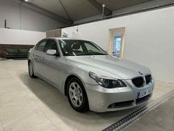 Silver Begagnad 2003 BMW 520 Sedan | 79 900 kr (Lite dyr)