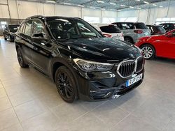 Svart Begagnad 2021 BMW X1 Sport Line SUV | 329 000 kr