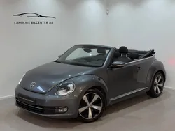 Mörkgrå (grå) Begagnad 2013 VW Beetle Cab | 169 900 kr (Marknadspris)