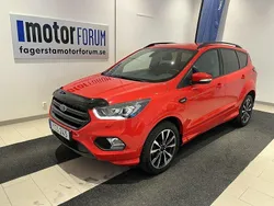 Röd Begagnad 2019 Ford Kuga ST-Line SUV | 179 000 kr (Marknadspris)