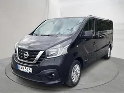 Svart Begagnad 2017 Nissan NV300 Van | 122 000 kr