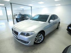 Ljusgrå Begagnad 2010 BMW 523 Sedan | 114 800 kr