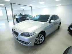 Ljusgrå Begagnad 2010 BMW 523 Sedan | 114 800 kr (Superpris)