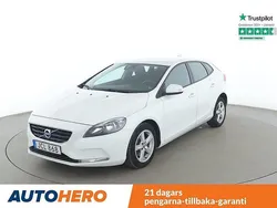 Vit Begagnad 2015 Volvo V40 Kinetic Kombi | 140 000 kr (Lite dyr)