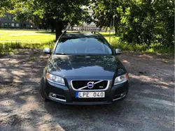 Grå Begagnad 2011 Volvo V70 Kombi | 80 000 kr (Marknadspris)