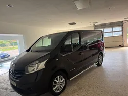 Svart Begagnad 2016 Renault Trafic Van | 74 900 kr (Superpris)