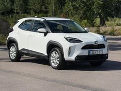 Vit Begagnad 2023 Toyota Yaris Cross Active SUV | 249 000 kr (Superpris)