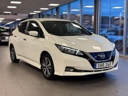 Vit Begagnad 2020 Nissan Leaf Halvkombi | 169 900 kr (Marknadspris)