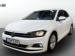 Vit Begagnad 2017 VW Polo Comfortline Halvkombi | 144 900 kr (Marknadspris)
