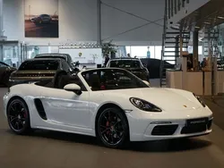 Flerfärgad Begagnad 2022 Porsche 718 Boxster S Sport Cab | 795 000 kr