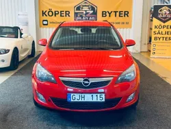 Röd Begagnad 2011 Opel Astra Enjoy Halvkombi | 44 900 kr (Marknadspris)