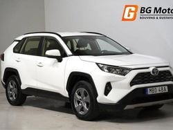 Vit Begagnad 2023 Toyota RAV4 Hybrid SUV | 344 900 kr (Marknadspris)