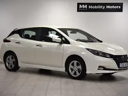 Vit Begagnad 2022 Nissan Leaf Acenta Halvkombi | 189 900 kr (Marknadspris)