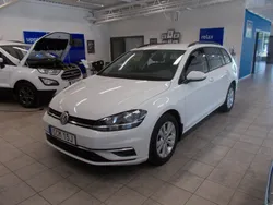 Vit Begagnad 2019 VW Golf VII Kombi | 164 400 kr (Marknadspris)