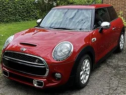 Röd Begagnad 2016 Mini Cooper S Halvkombi | 155 000 kr (Superpris)