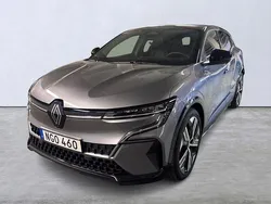 Grå Begagnad 2024 Renault Mégane Iconic Halvkombi | 365 000 kr (Marknadspris)