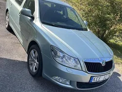 Grön Begagnad 2010 Skoda Octavia Elegance Kombi | 35 000 kr (Bra pris)