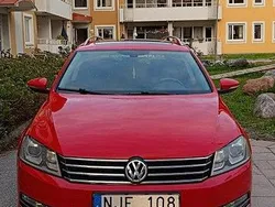 Röd Begagnad 2014 VW Passat Kombi | 99 000 kr (Lite dyr)