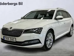 Vit Begagnad 2021 Skoda Superb Style Kombi | 255 000 kr (Marknadspris)