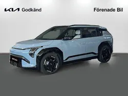 Blå (frost blue) Begagnad 2024 Kia EV3 GT-Line SUV | 509 000 kr