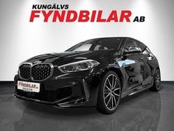 Svart Begagnad 2019 BMW M135 M Sport Halvkombi | 379 900 kr (Marknadspris)