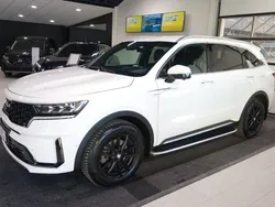 Vit Begagnad 2022 Kia Sorento Advance SUV | 469 900 kr (Marknadspris)