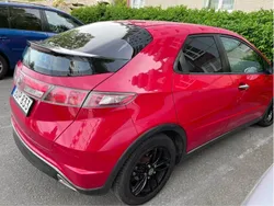Röd Begagnad 2010 Honda Civic Halvkombi | 45 000 kr (Lite dyr)