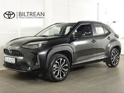 Svart Begagnad 2024 Toyota Yaris Cross Active SUV | 308 900 kr (Marknadspris)