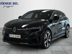 Svart Begagnad 2023 Renault Mégane Techno Halvkombi | 299 000 kr (Marknadspris)