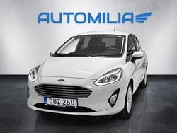 Vit Begagnad 2019 Ford Fiesta Titanium Halvkombi | 144 900 kr (Lite dyr)