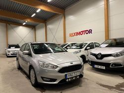 Grå Begagnad 2015 Ford Focus Trend Halvkombi | 69 900 kr (Marknadspris)