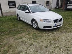 Vit Begagnad 2013 Volvo V70 Momentum Kombi | 69 000 kr (Bra pris)