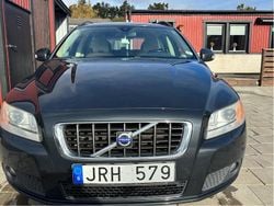 Grå Begagnad 2009 Volvo V70 Momentum Kombi | 49 000 kr (Superpris)