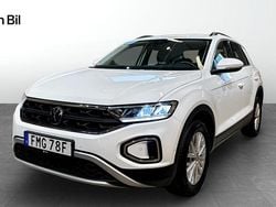 Vit (pure white) Begagnad 2022 VW T-Roc Life SUV | 254 900 kr (Marknadspris)