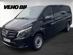 Svart (svartmetallik) Begagnad 2023 Mercedes e-Vito Minibuss | 599 875 kr
