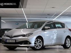 Silver Begagnad 2017 Toyota Auris Active Halvkombi | 149 900 kr (Marknadspris)