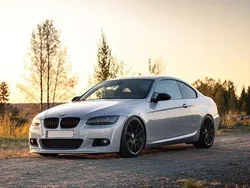 Grå Begagnad 2008 BMW 335 M Sport Sportkupé | 230 000 kr (Marknadspris)
