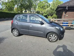 Grå Begagnad 2011 Hyundai i10 Premium Halvkombi | 45 678 kr (Marknadspris)