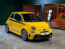 Gul Begagnad 2016 Abarth 595 Halvkombi | 159 900 kr (Dyr)
