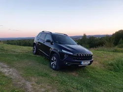 Svart Begagnad 2014 Jeep Cherokee Trailhawk SUV | 130 000 kr (Bra pris)