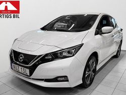 Vit (grå) Begagnad 2022 Nissan Leaf Halvkombi | 244 900 kr (Marknadspris)