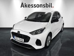 Vit Begagnad 2024 Mazda 2 Center-Line Kombi | 249 900 kr