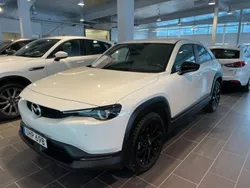 Vit Begagnad 2020 Mazda MX30 SUV | 199 000 kr (Lite dyr)