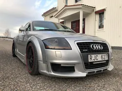 Ljusgrå (grå) Begagnad 2000 Audi TT Sportkupé | 68 900 kr