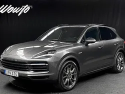 Grå Begagnad 2020 Porsche Cayenne SUV | 569 800 kr (Superpris)