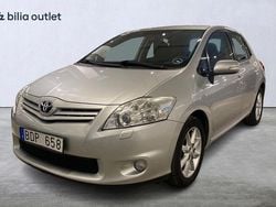 Silver Begagnad 2009 Toyota Auris Halvkombi | 50 000 kr (Superpris)