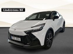 Vit Begagnad 2024 Toyota C-HR Executive SUV | 439 900 kr (Marknadspris)