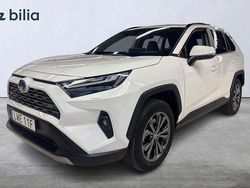 Vit Begagnad 2024 Toyota RAV4 Hybrid Executive SUV | 439 900 kr (Bra pris)