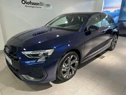 Blå Ny 2024 Audi A3 Sportback S-Line Halvkombi | 359 000 kr (Dyr)